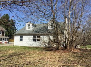 106 E Hook Cross Rd, Hopewell Junction, NY 12533