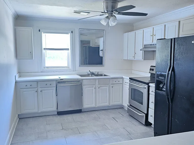 7201 Pine St #A — Photo 5