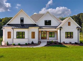 8967 Maltese Ct, Lewisville, NC 27023
