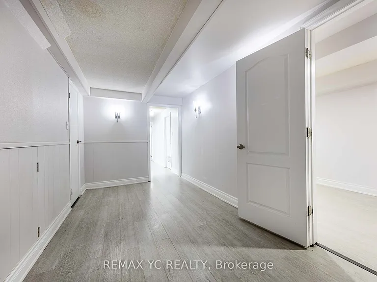 34 Tulane Cres #BASEMENT — Photo 9
