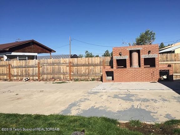 4th image of 2151 Milleg Ln