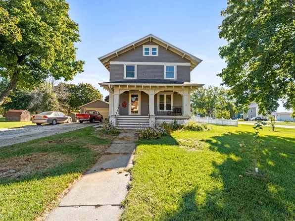 105 6th St, Fontanelle, IA 50846