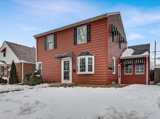 2806 E Allerton Ave, St Francis, WI 53235