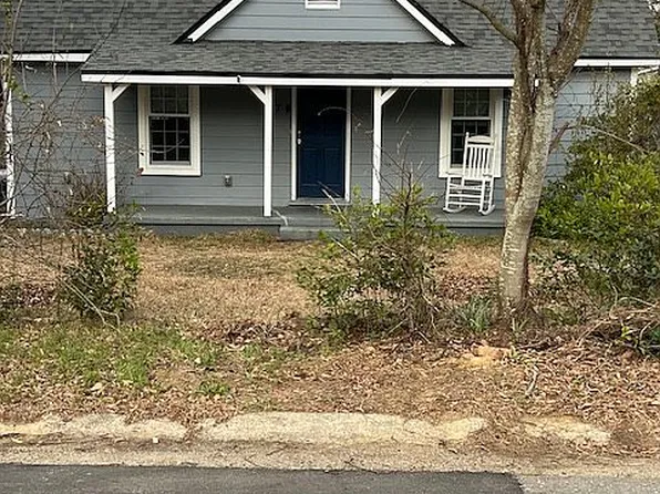 307 Homewood St, Fayetteville, NC 28306