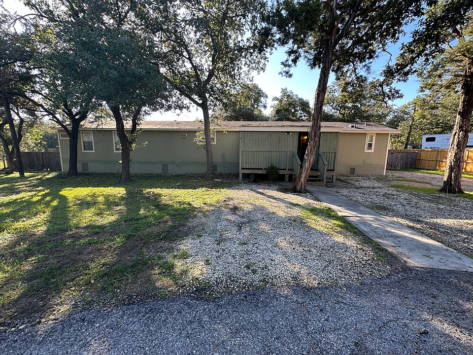 1st image of 1102 Bluebonnet Dr
