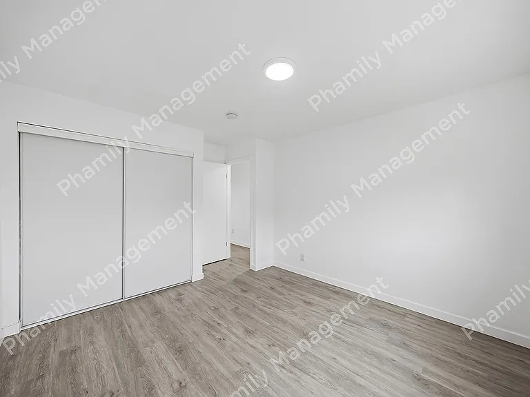 2538 Johnston St #9 — Photo 6