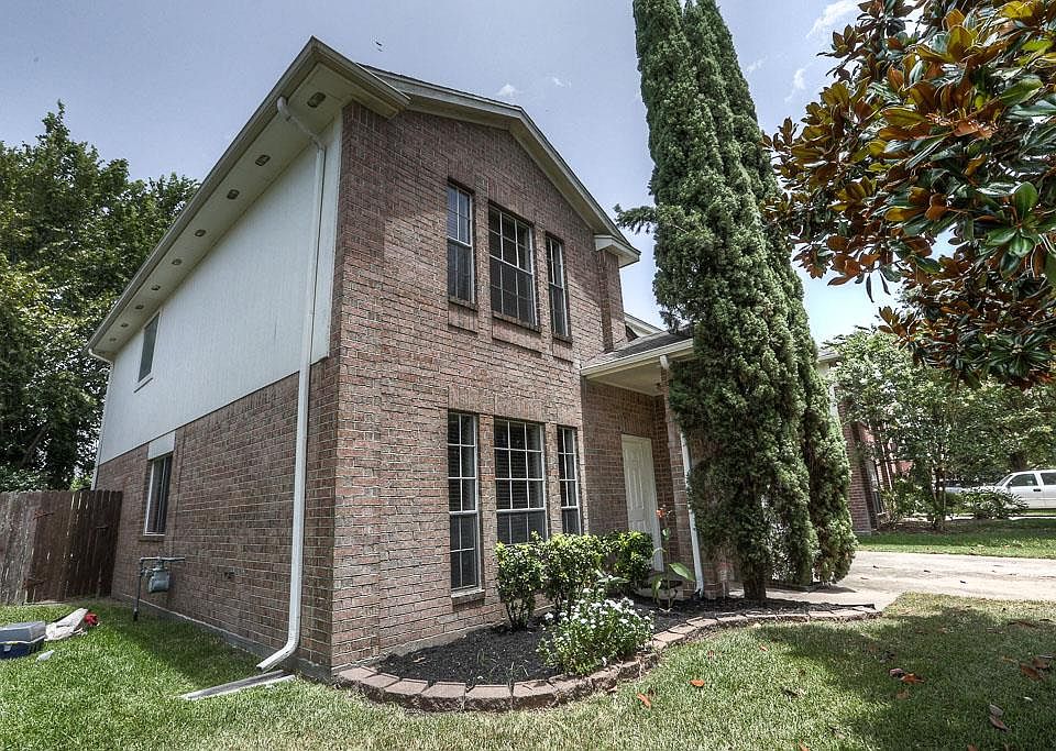 1st image of 23130 S Waterlake Dr