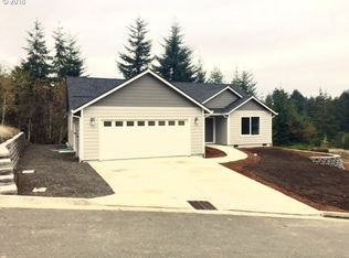 329 Providence Dr, Reedsport, OR 97467