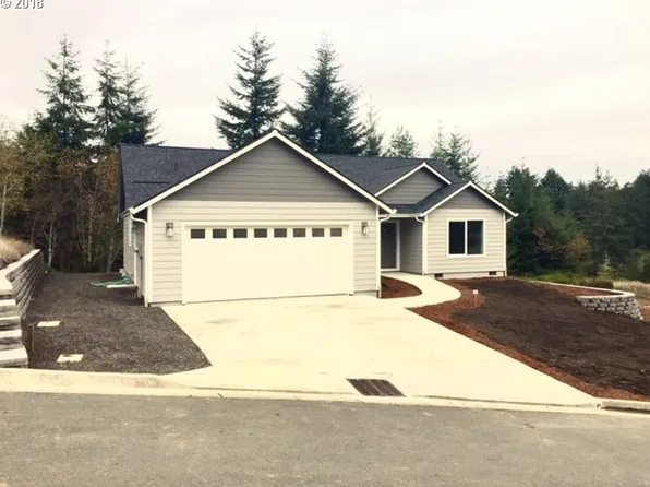 329 Providence Dr, Reedsport, OR 97467