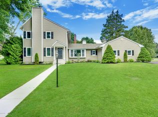 719 Howell Dr, Brielle, NJ 08730