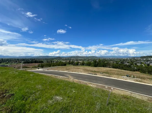 468 Pinnacle Rdg #88, Eagle Pt, OR 97524