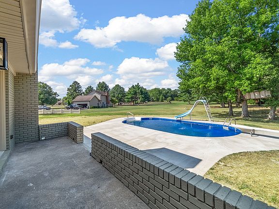 5th image of 1345 Shallow Lake Cir