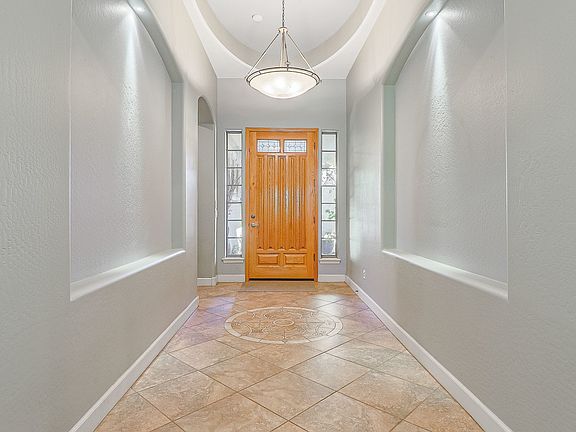 5th image of 3794 N Park St