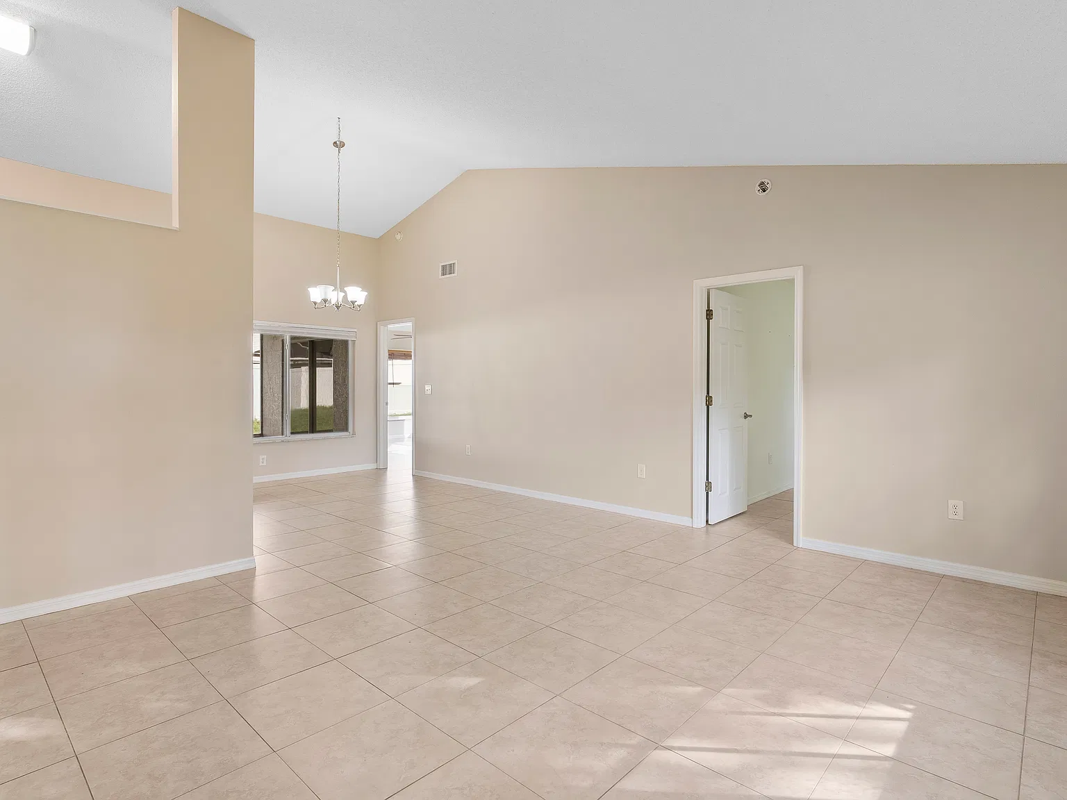 2317 Rothenfeld Ct — Photo 3