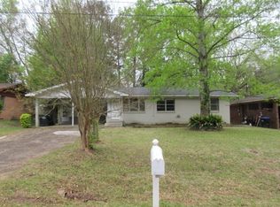 206 Shamrock Dr, Longview, TX 75604