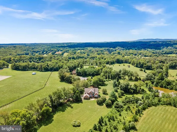 41419 Southpaw Pl, Leesburg, VA 20175