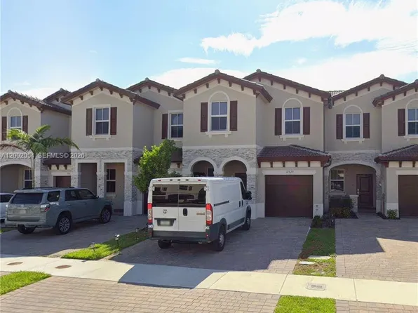 12525 NW 23rd Pl, Miami, FL 33167