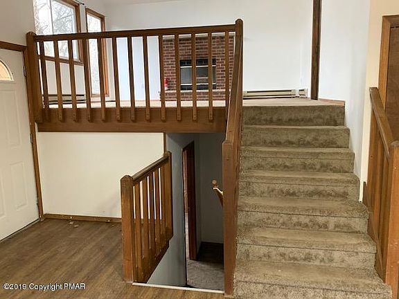 4th image of 255 Greenbriar Cir