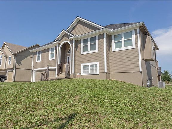 2nd image of 5523 Crysler Ave