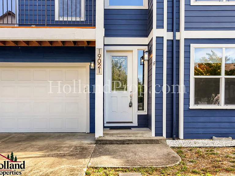 19021 SW York St — Photo 3