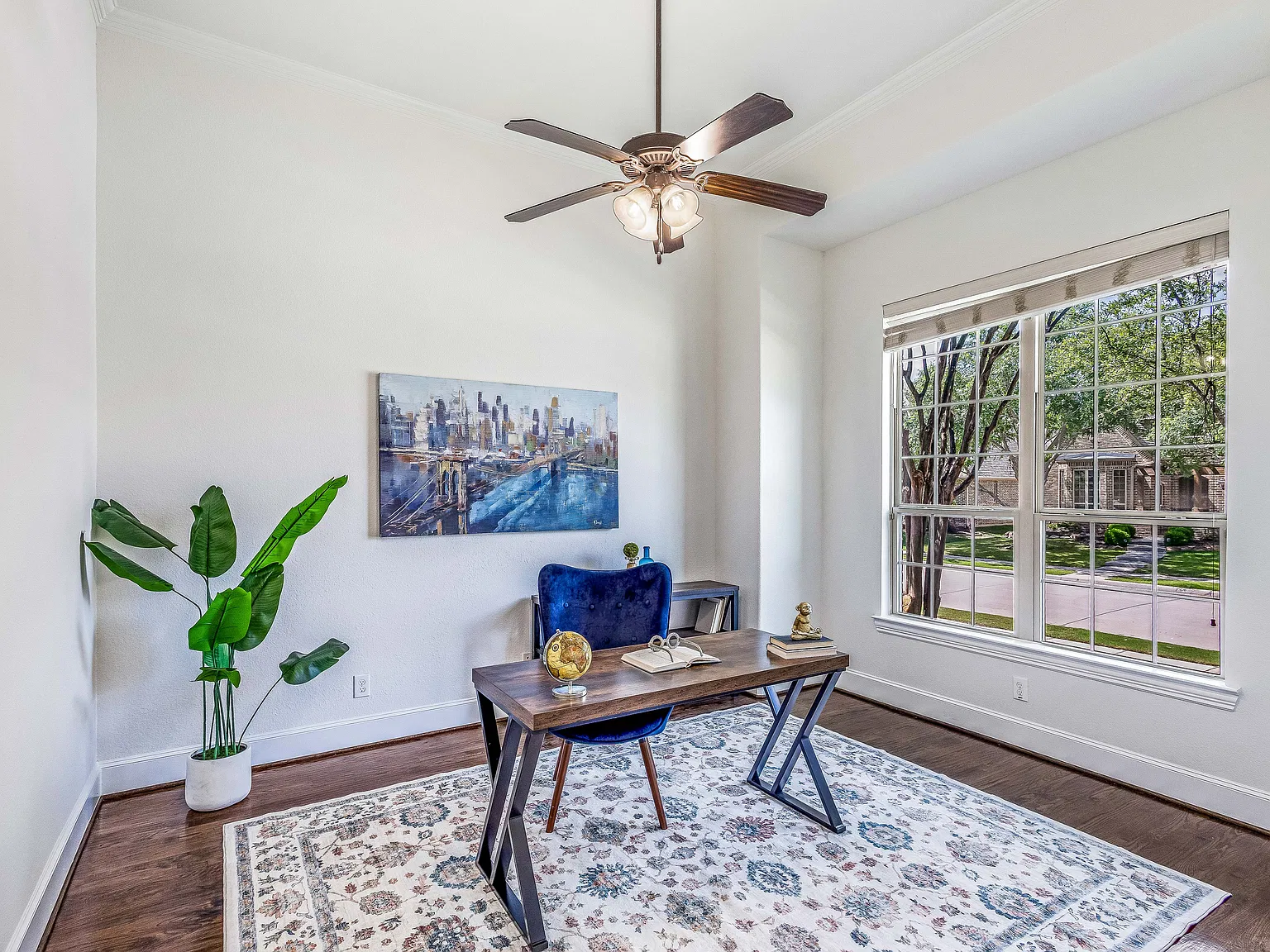 5 bed, 3932 sqft, $3,900 — Photo 4