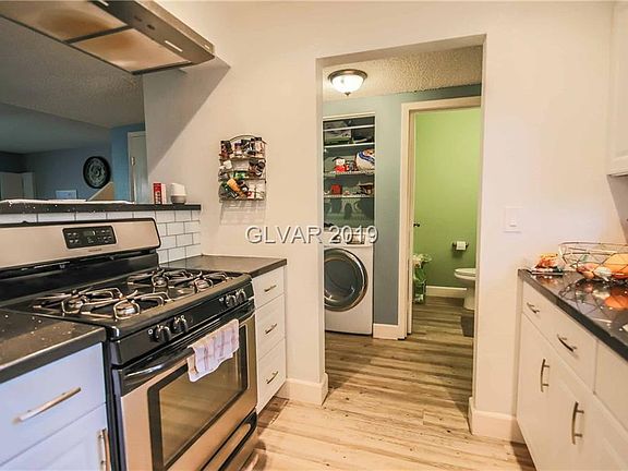 4th image of 809 Pepperwood Ln