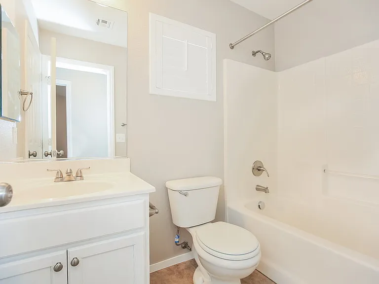 10548 Congaree St — Photo 15