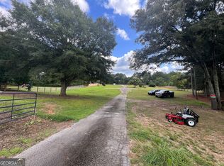 4399 Beaver Rd, Loganville, GA 30052