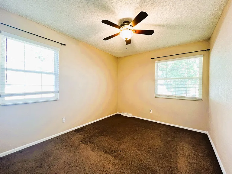 2826 S Wheeling Way — Photo 17