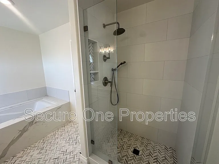 1740 Amarelle St — Photo 24