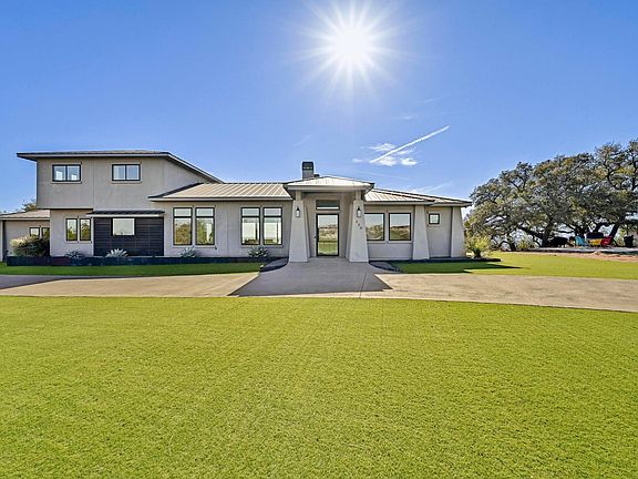 2nd image of 220 Eagle Rdg