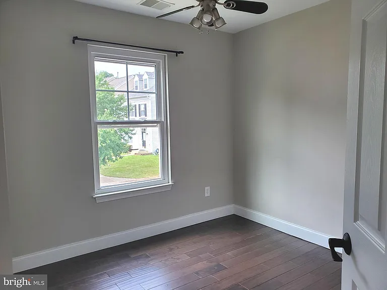 3983 Hartlake St — Photo 18