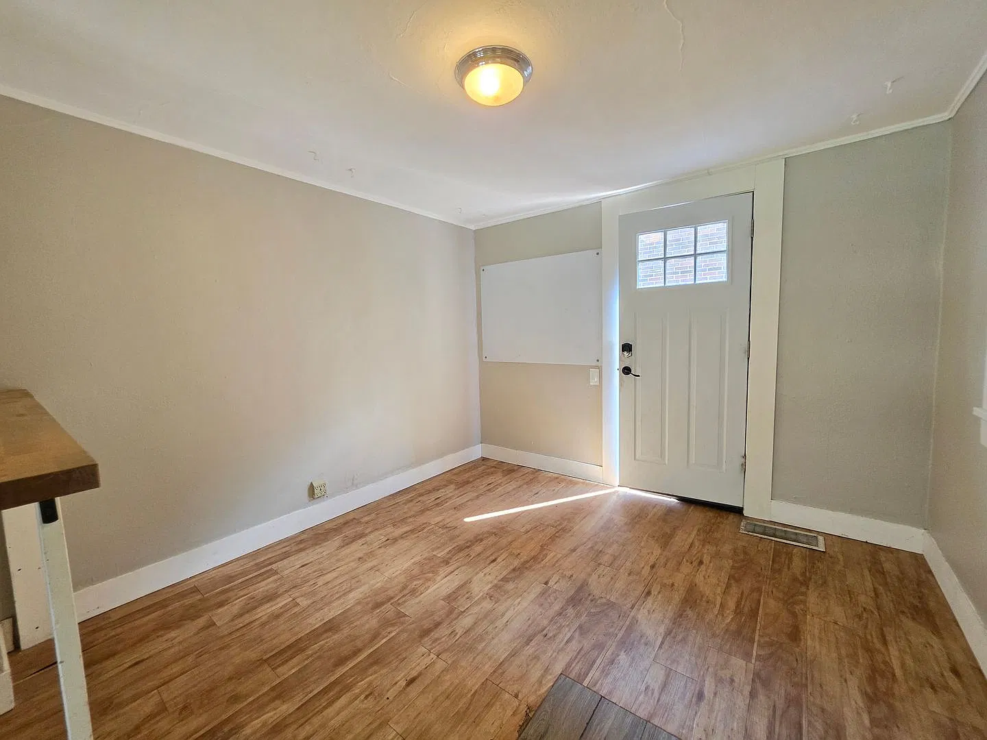 3 bed Carriage House at 19th and Aurora! — Photo 2