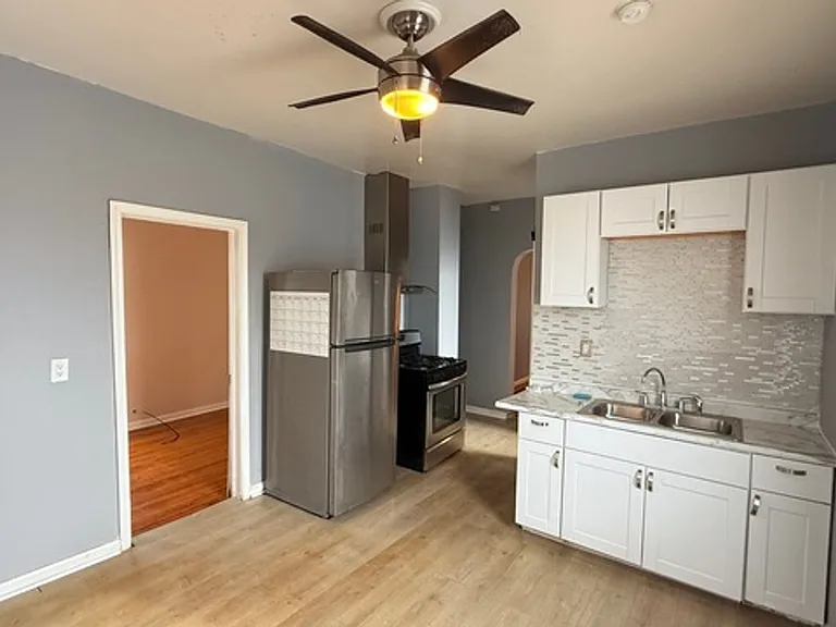 8224 S Muskegon Ave — Photo 13