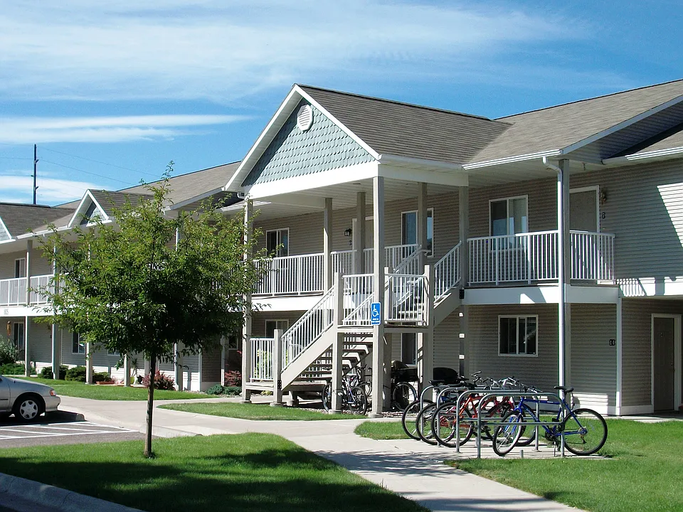 Wolf Glen Apartments