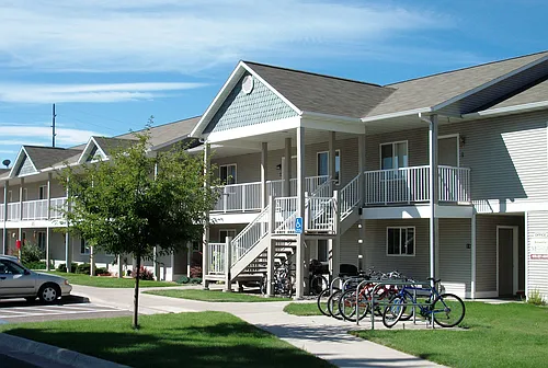 Wolf Glen Apartments Photo 1