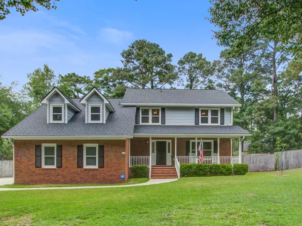 123 Plantation Dr, Summerville, SC 29485