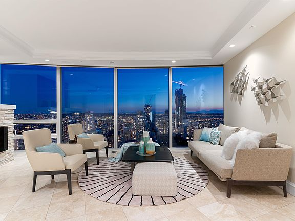4th image of 938 Nelson St #3603