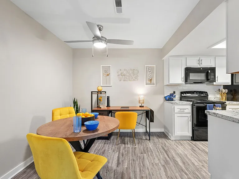 Sun River Village apartments community photo