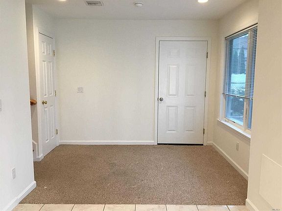 3rd image of 25 Henderson Ave