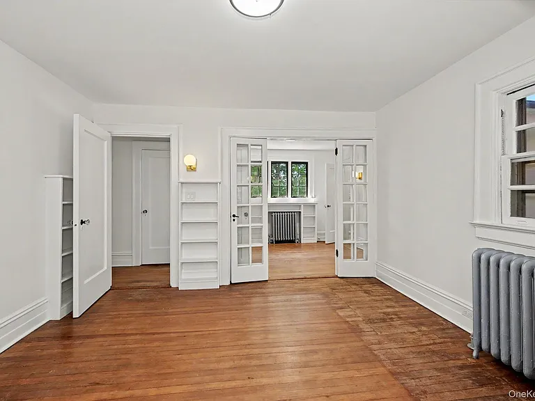 53 Cortlandt Ave — Photo 24