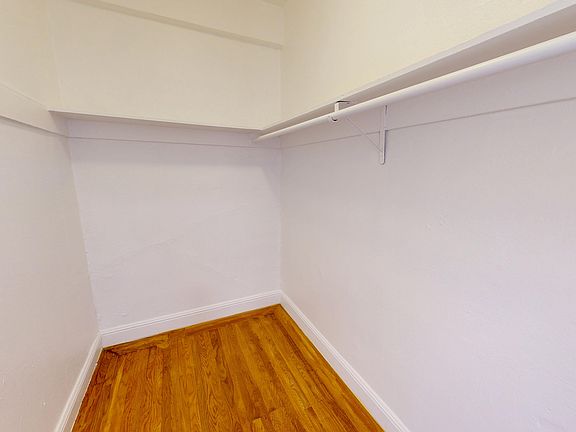 3rd image of 1215 Laguna St APT 101