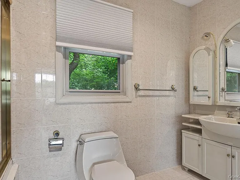 33 Lynwood Rd — Photo 18