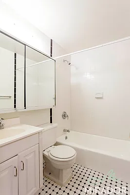 Rented by Mirador Real Estate | media 14