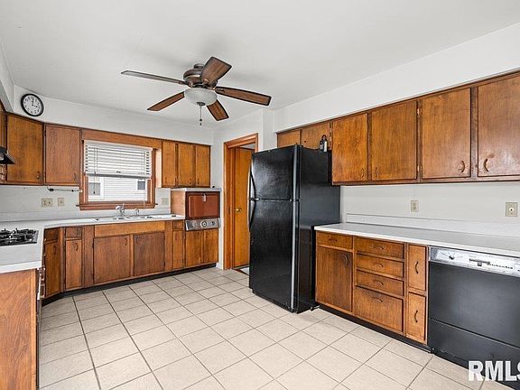 5th image of 2127 Jefferson Ave