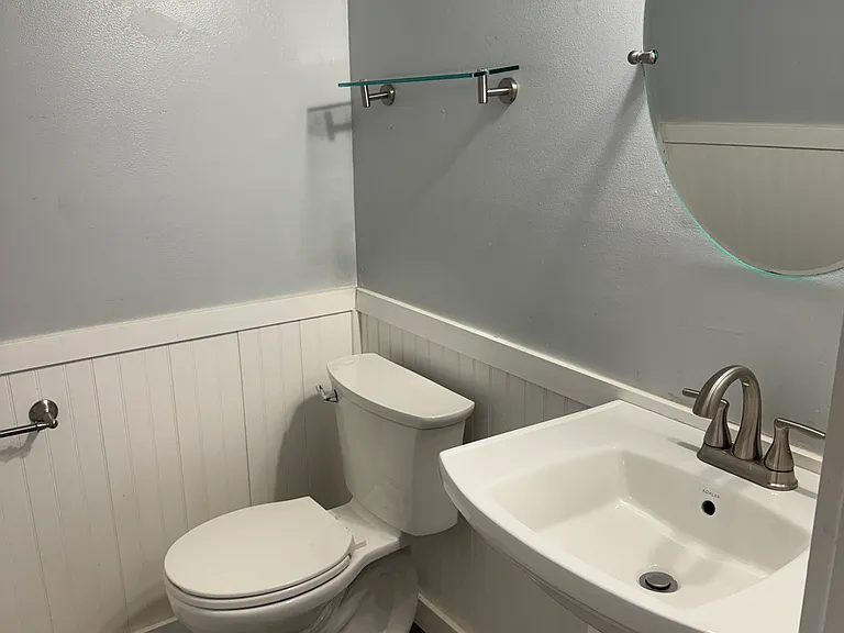 4007 Yadkin Dr — Photo 13