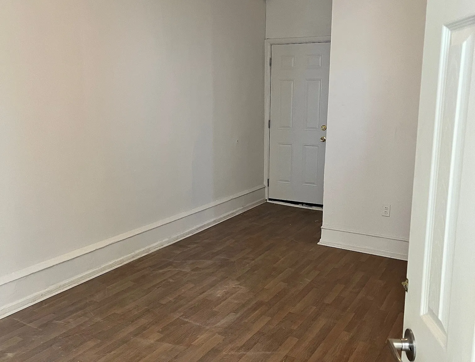 1 bed, 400 sqft, $850 — Photo 3