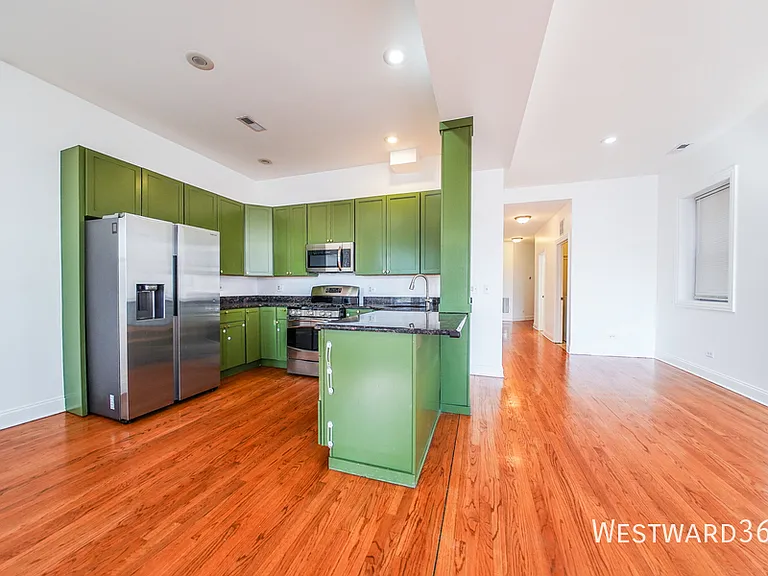 5172 S Michigan Ave #2 — Photo 5