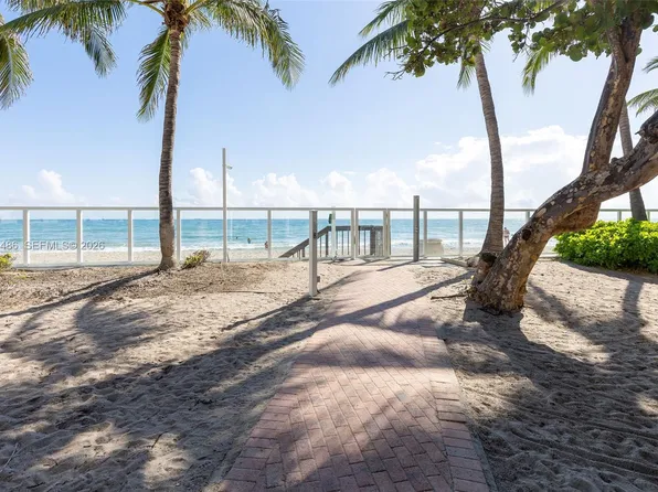 3001 S Ocean Dr, Hollywood, FL