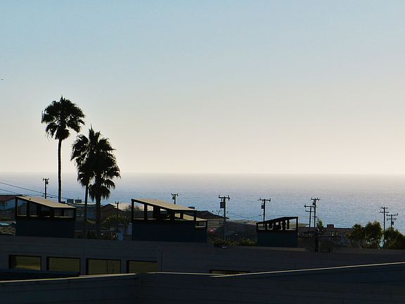 2nd image of 437 Camino De Las Colinas